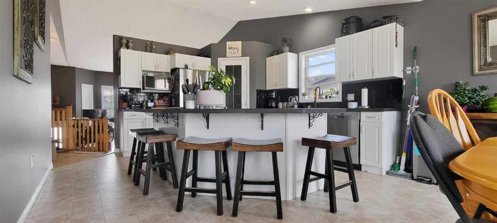 9827 67 Avenue  - Photo 17