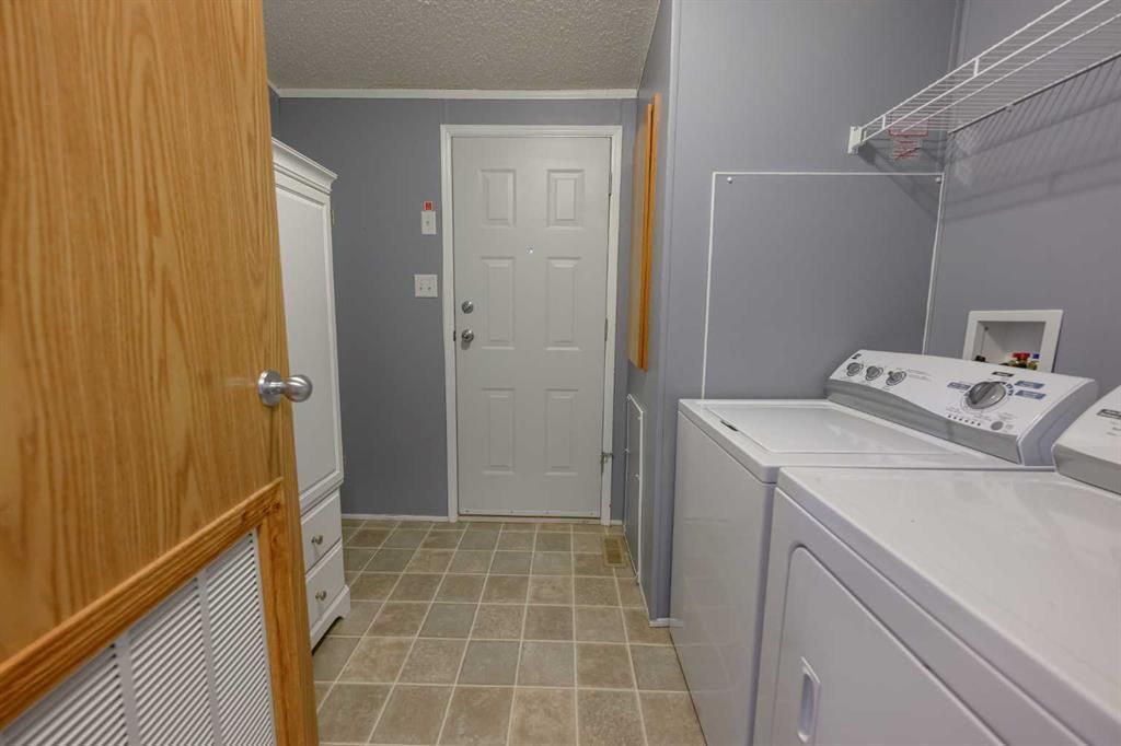 8829 90 Avenue  - Photo 10