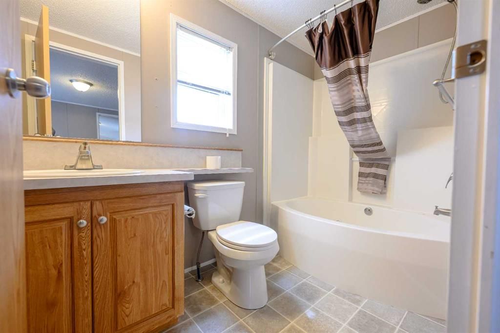 8829 90 Avenue  - Photo 14