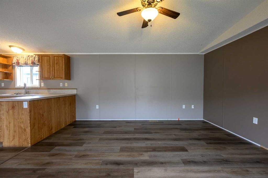 8829 90 Avenue  - Photo 16