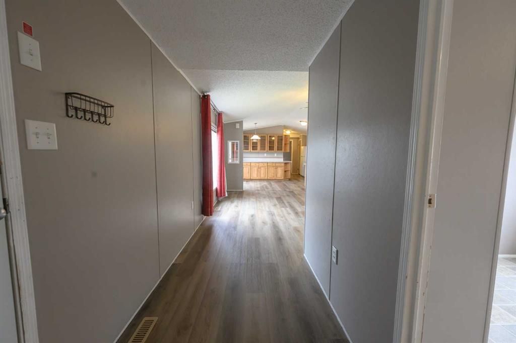 8829 90 Avenue  - Photo 3
