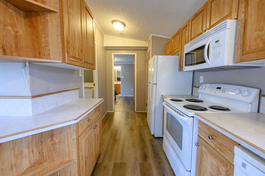8829 90 Avenue  - Photo 8