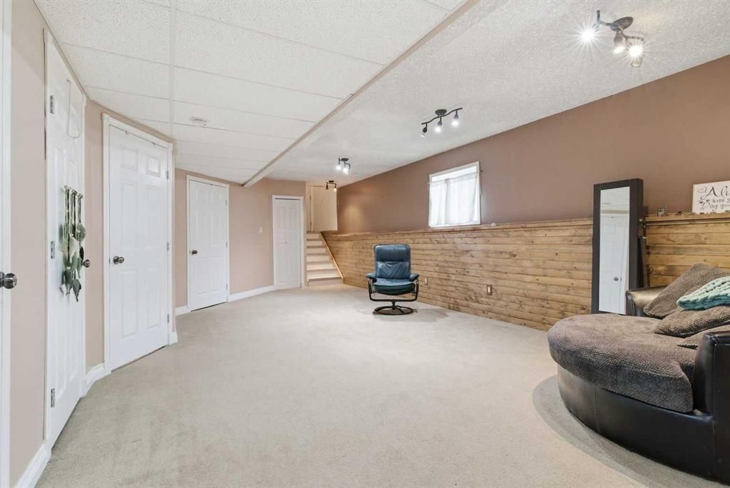 6209 90 Street  - Photo 16