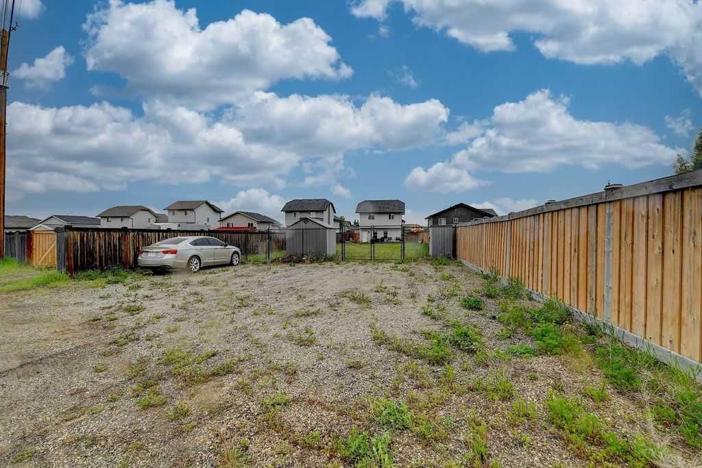 9468 93 Street  - Photo 20
