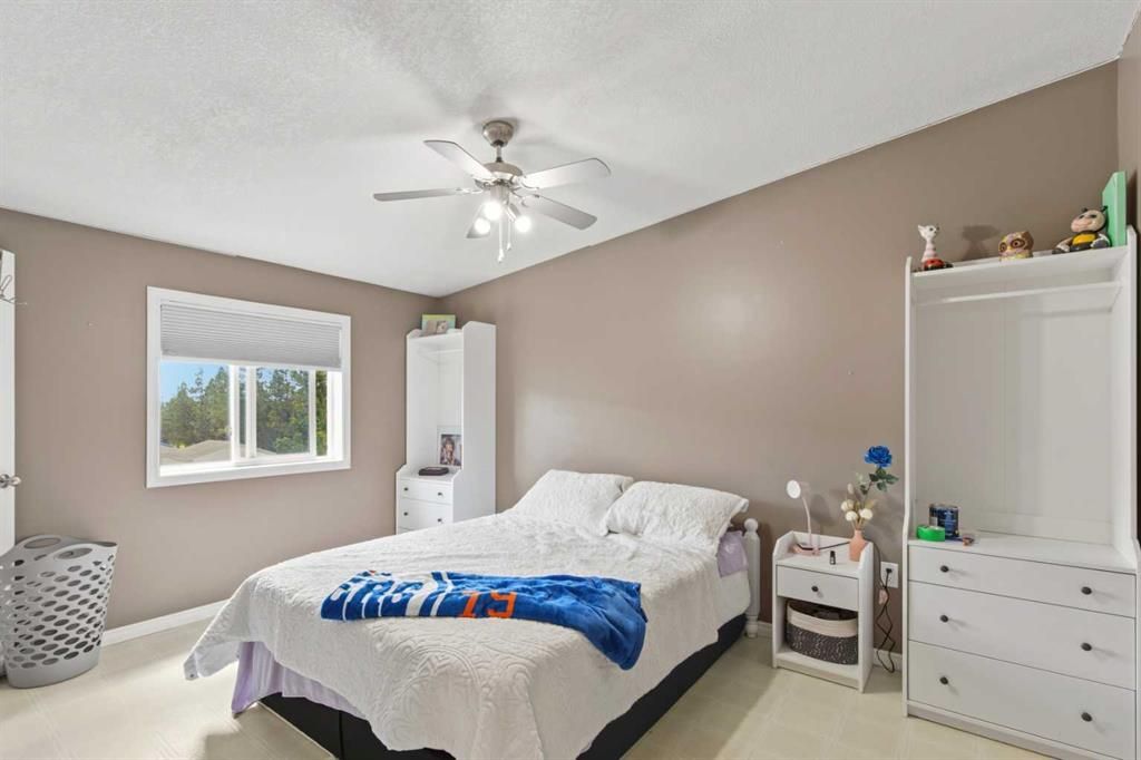 593 Stewart Street  - Photo 14