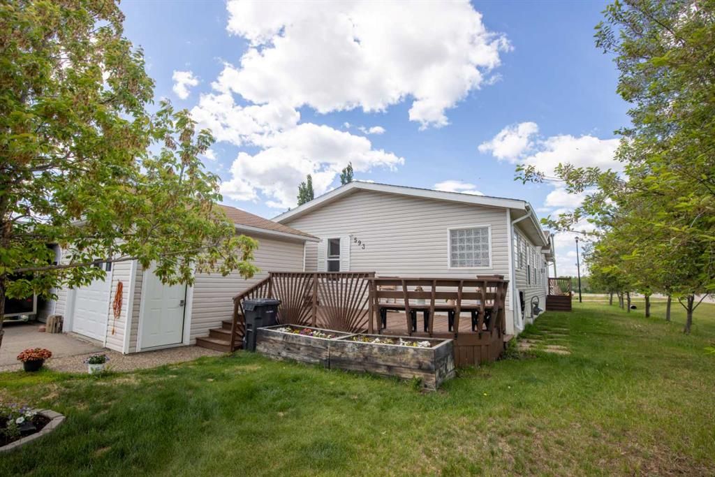 593 Stewart Street  - Photo 18