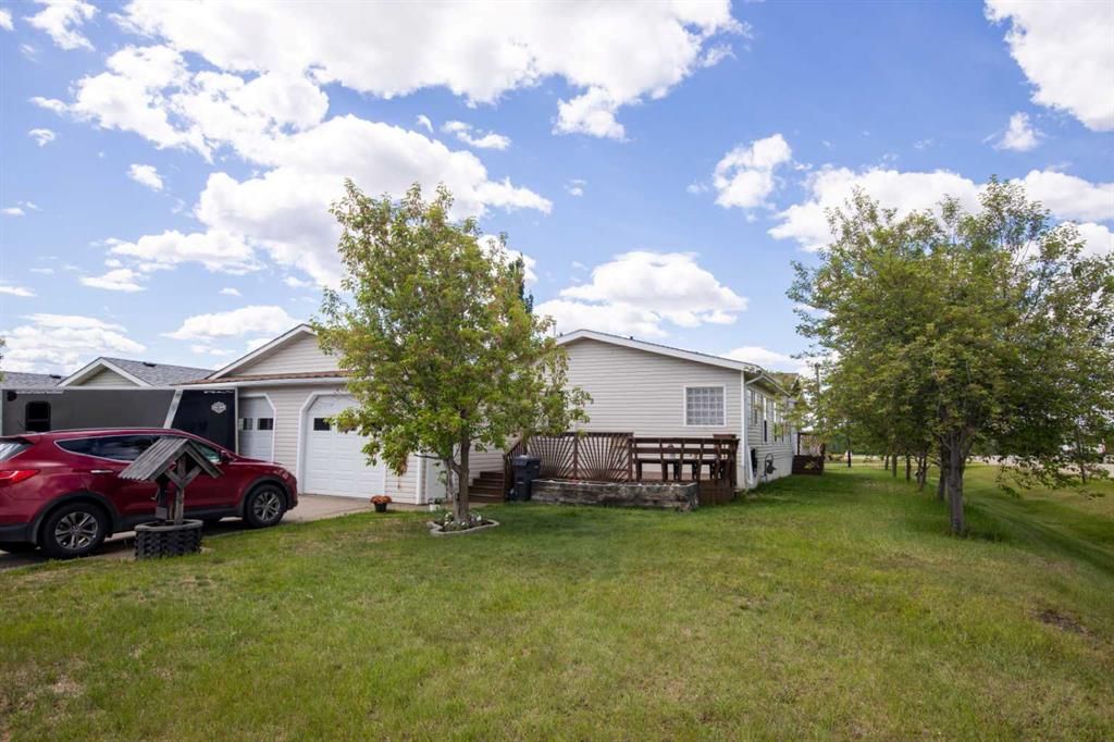 593 Stewart Street  - Photo 2