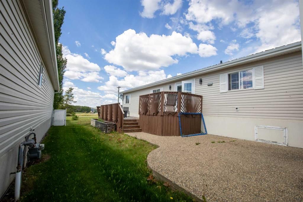 593 Stewart Street  - Photo 20