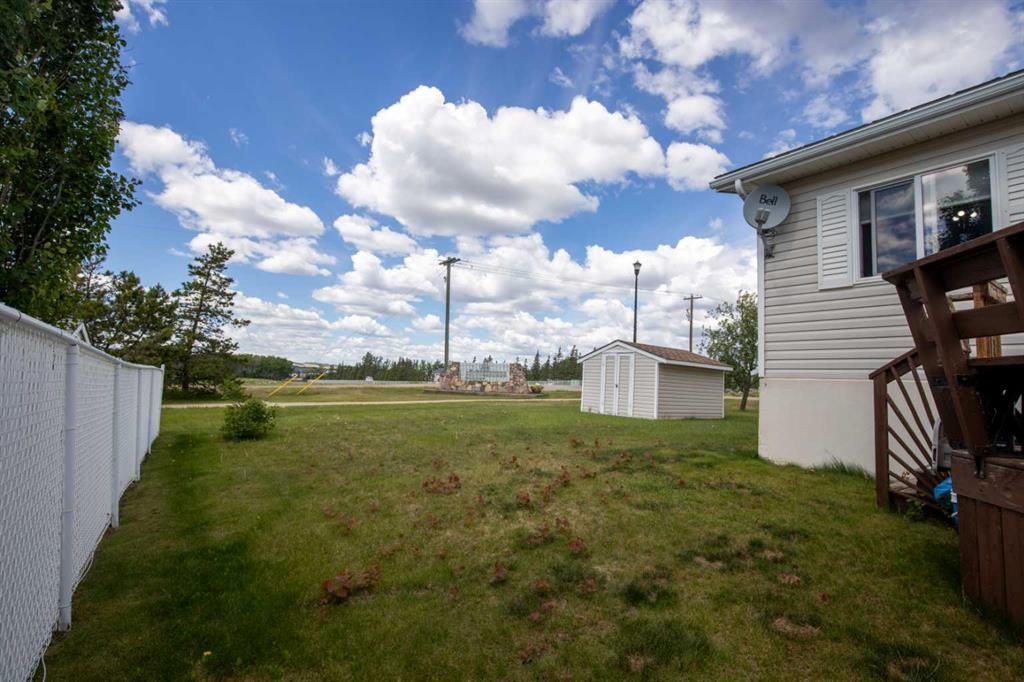 593 Stewart Street  - Photo 21