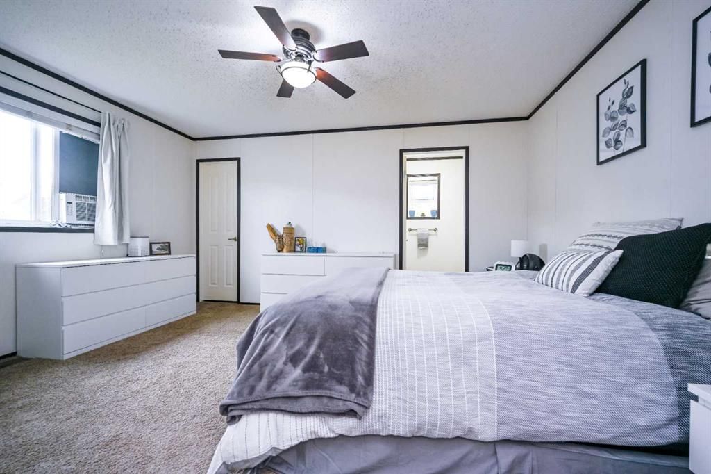 8813 88C Street  - Photo 10