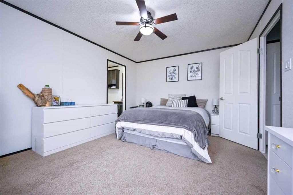 8813 88C Street  - Photo 11