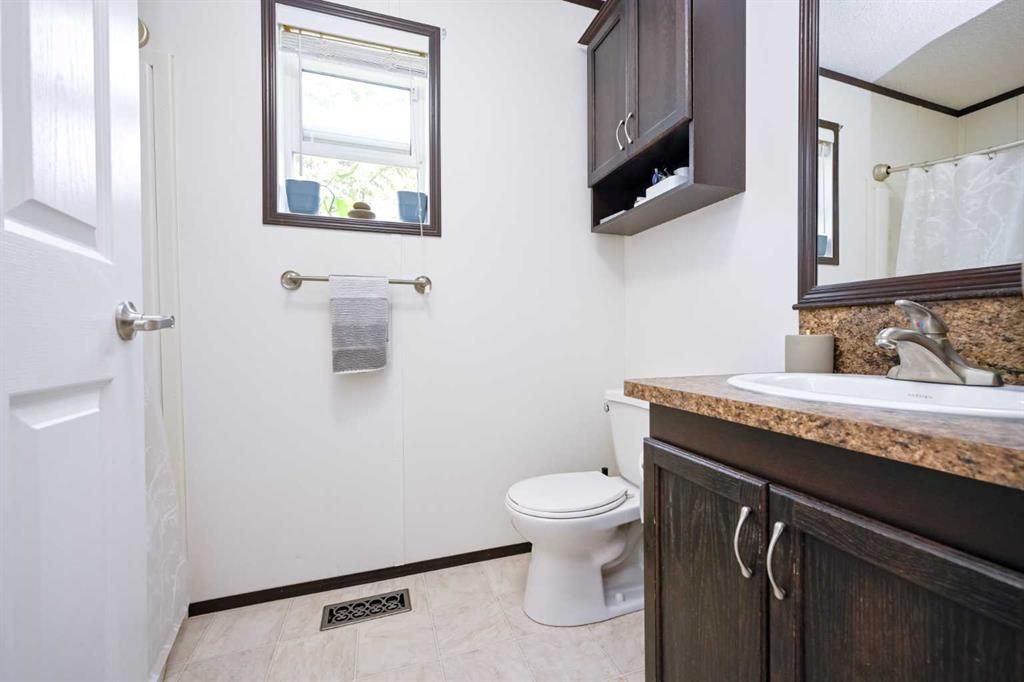 8813 88C Street  - Photo 13