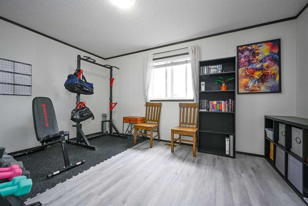 8813 88C Street  - Photo 18