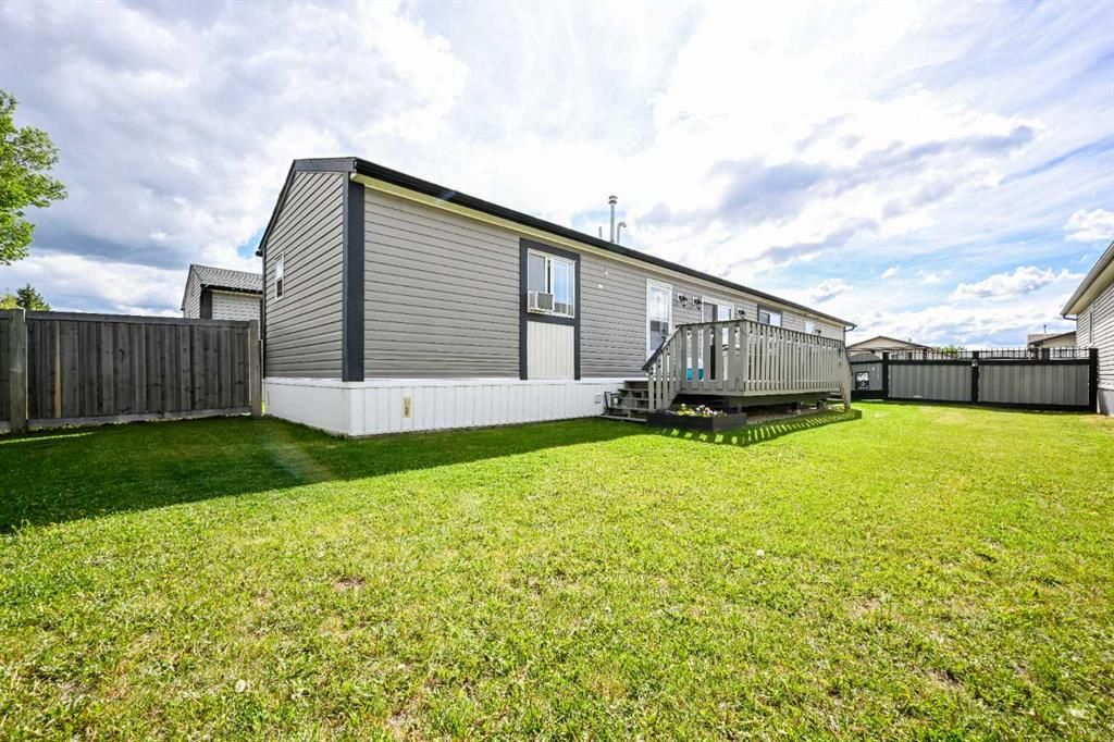 8813 88C Street  - Photo 21