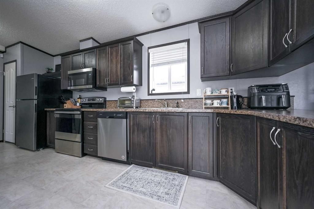 8813 88C Street  - Photo 8