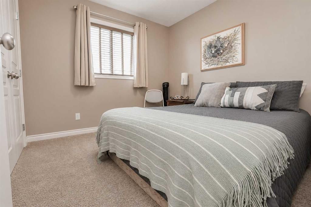 7017 115B Street  - Photo 10