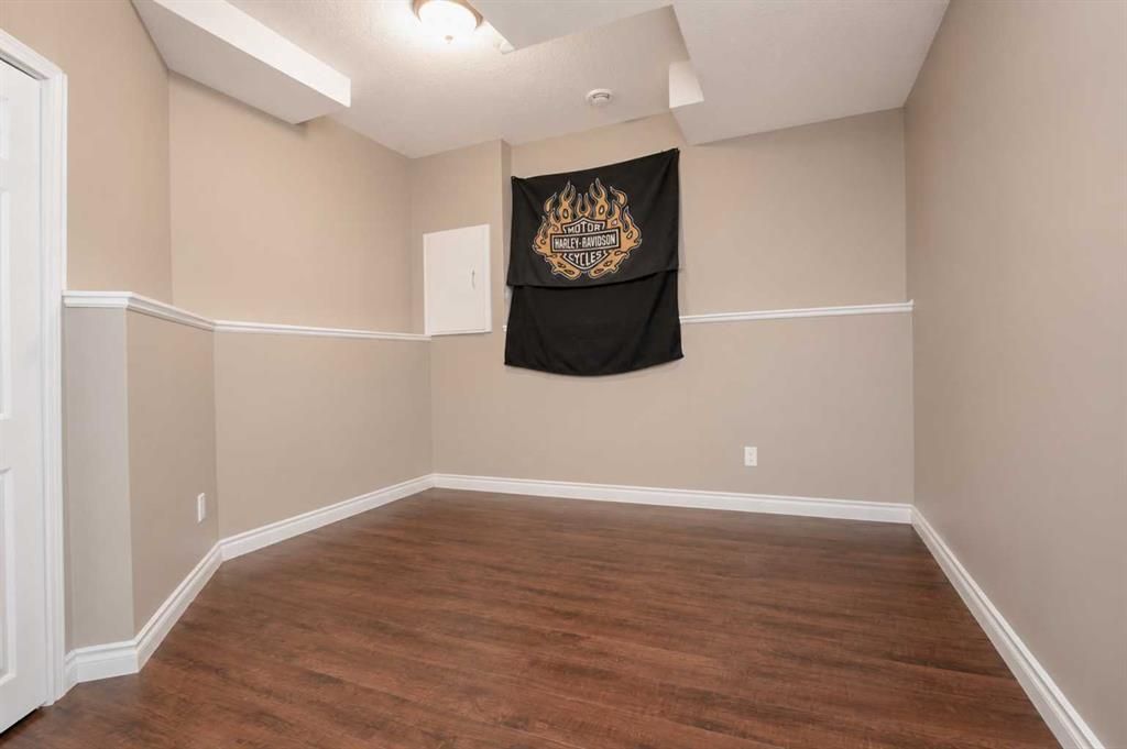 7017 115B Street  - Photo 23