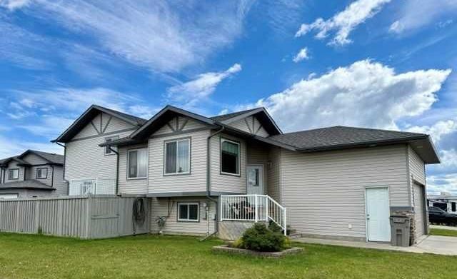 7017 115B Street  - Photo 3