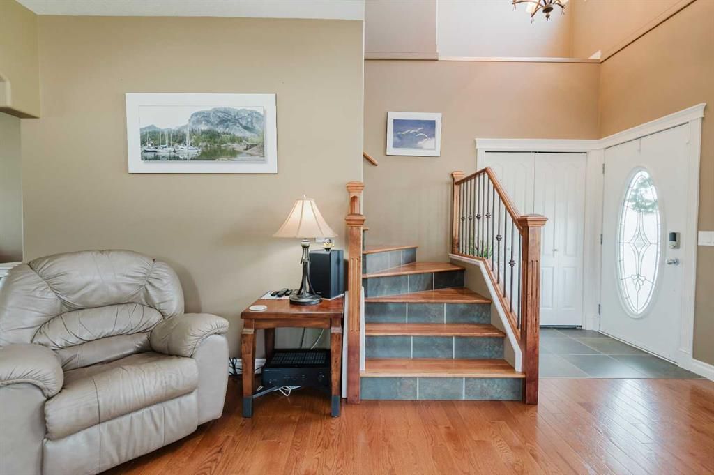 7925 Carriage Lane Drive  - Photo 14