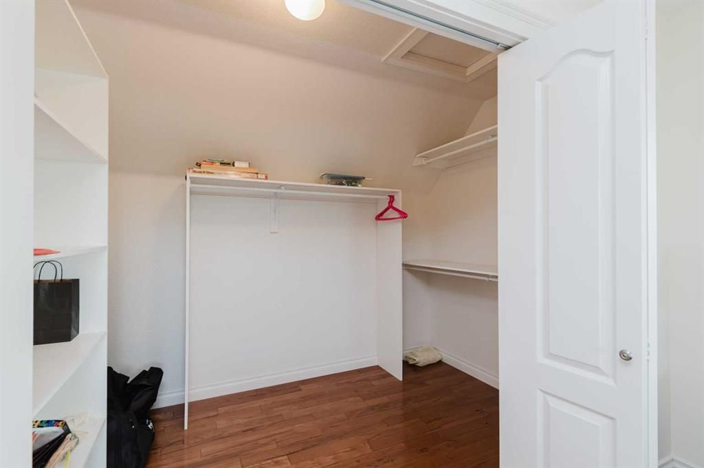 7925 Carriage Lane Drive  - Photo 17