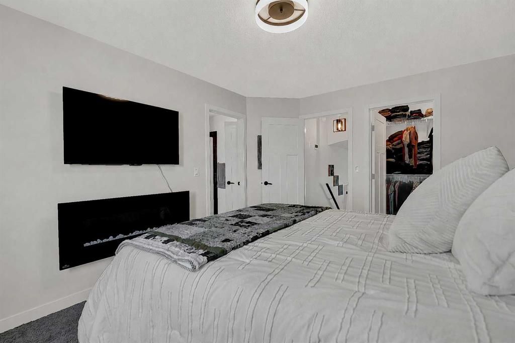 9427 Willow Drive  - Photo 16