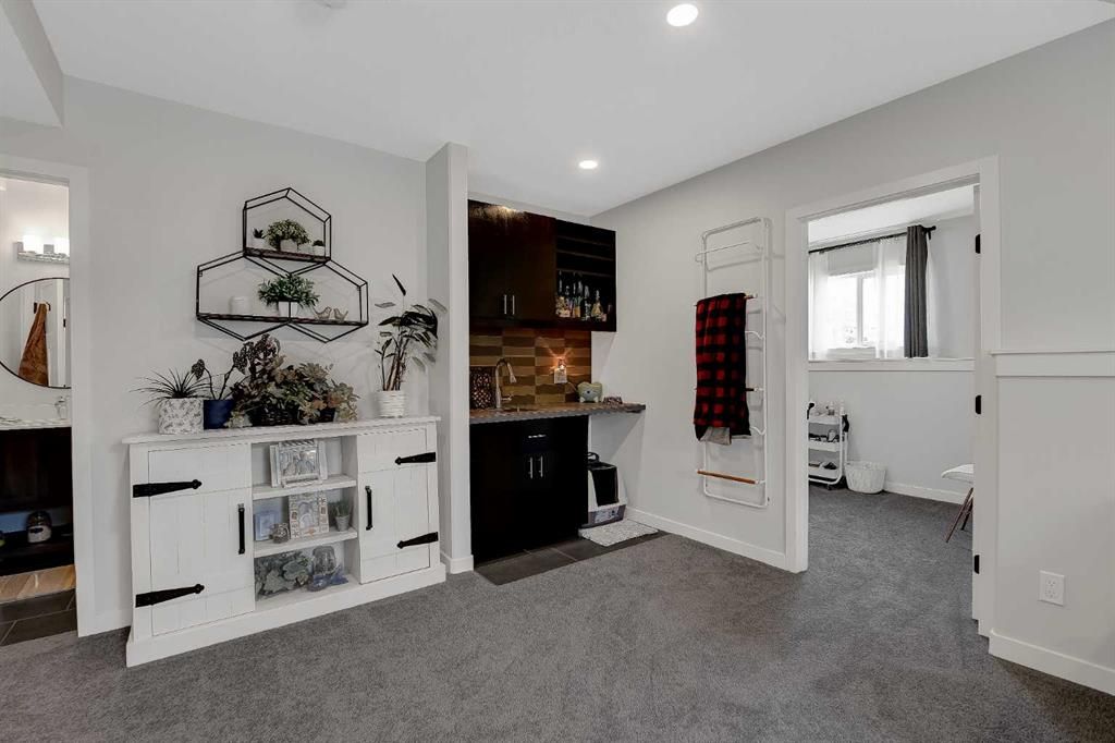 9427 Willow Drive  - Photo 23