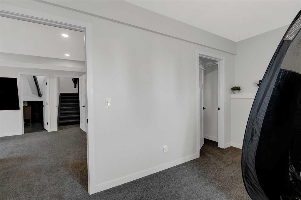 9427 Willow Drive  - Photo 25