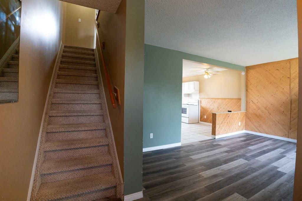10012 79 Avenue  - Photo 3