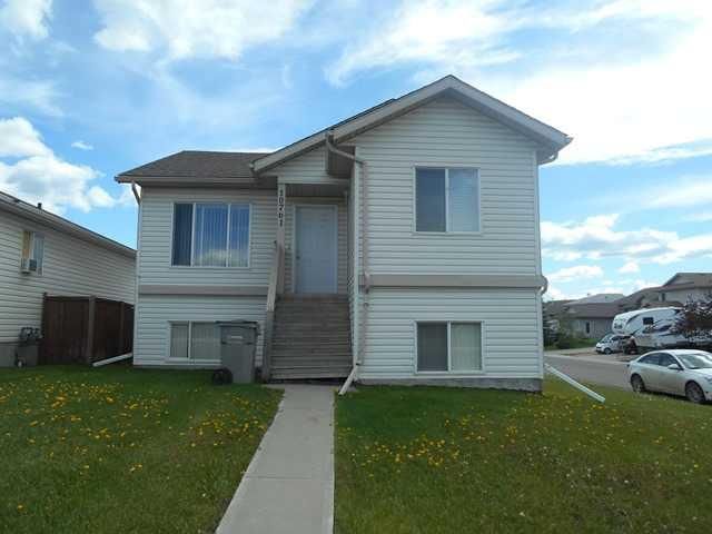 A,B, 10761 73 Avenue  - Photo 2
