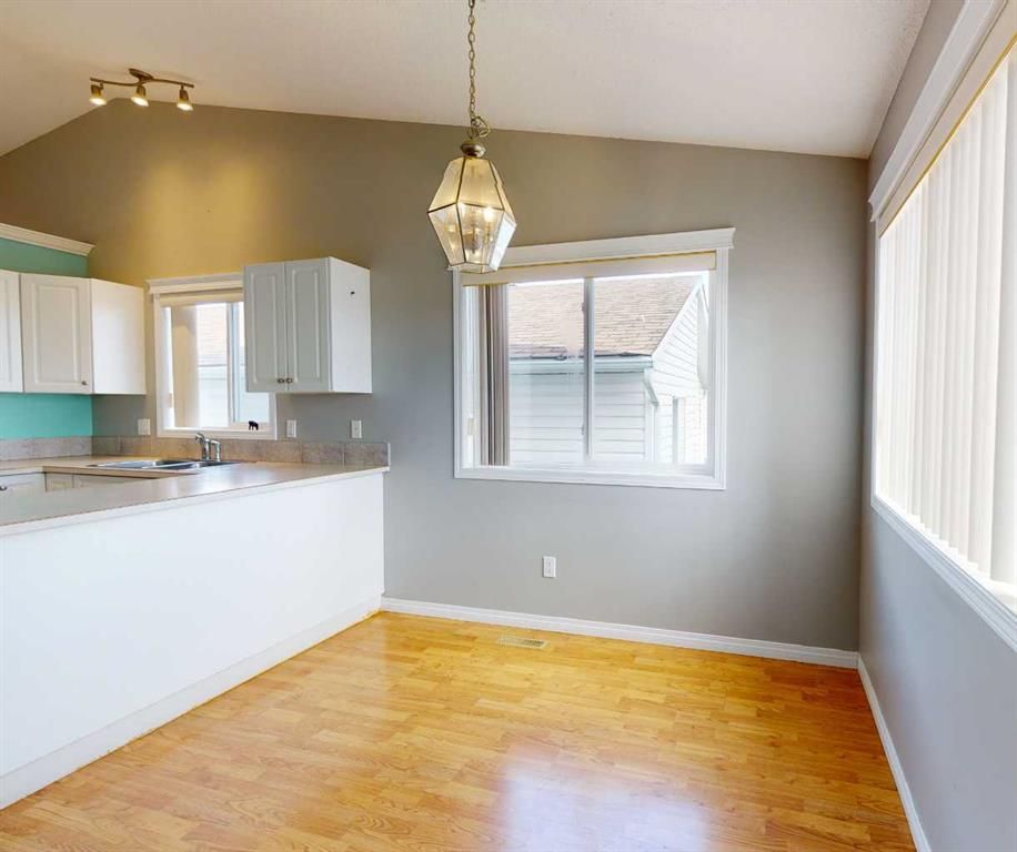 A,B, 10761 73 Avenue  - Photo 8