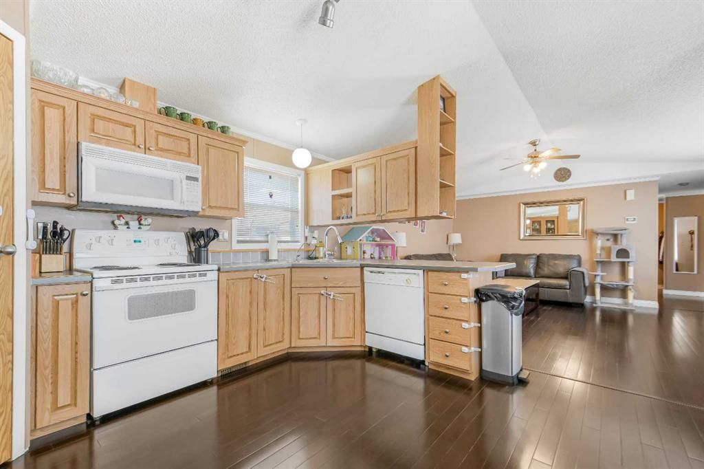 411 Silver Pointe Drive  - Photo 7