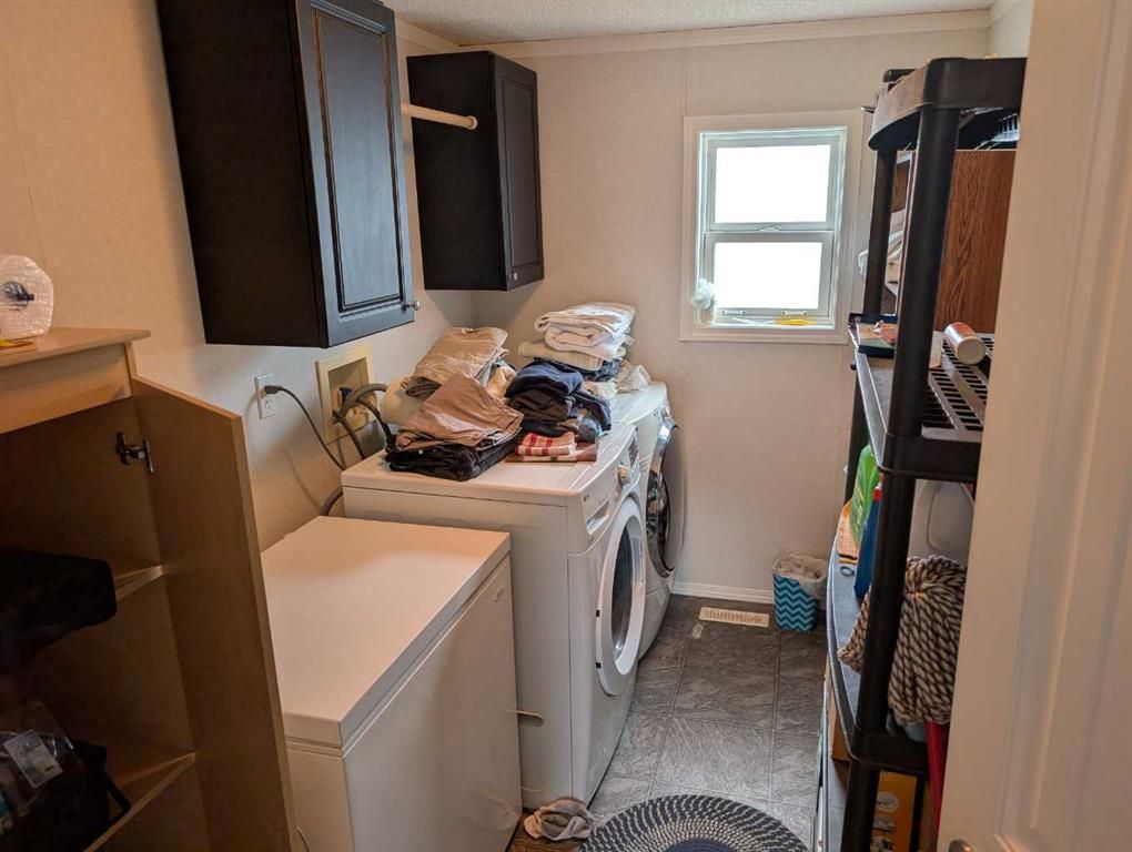 8717 88C Street  - Photo 12