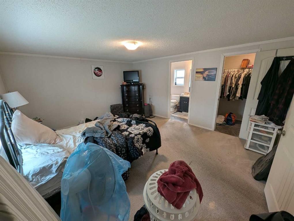 8717 88C Street  - Photo 13