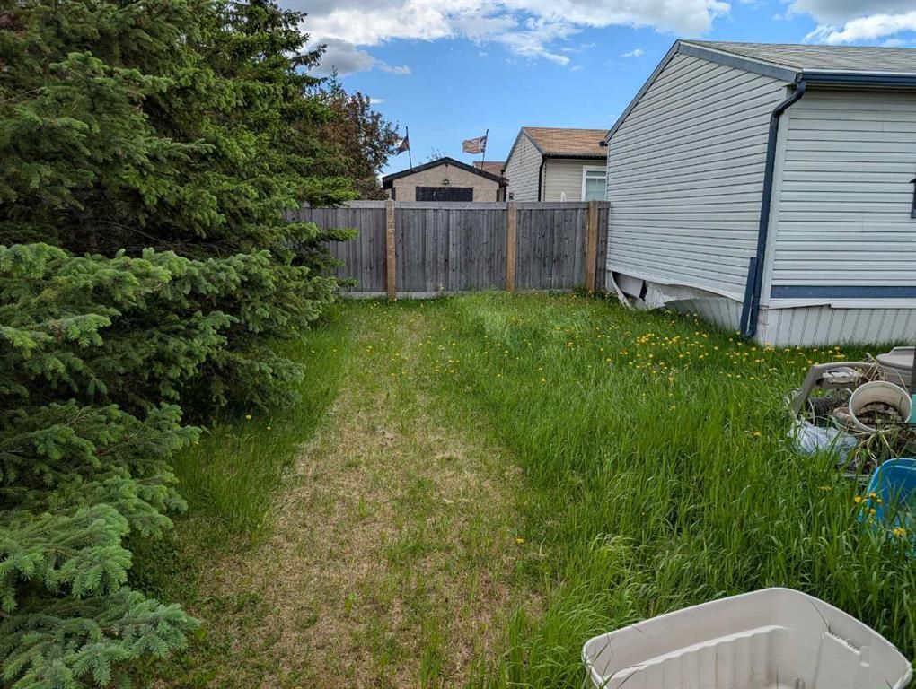 8717 88C Street  - Photo 24