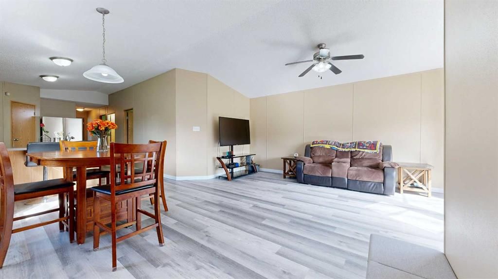 8620 89 Street  - Photo 10