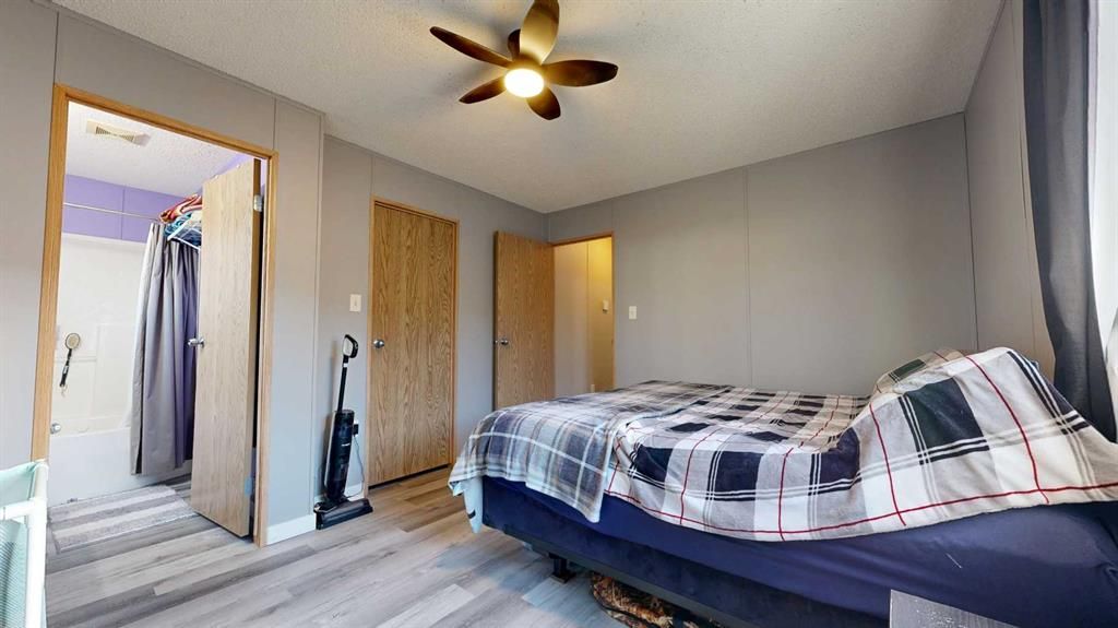 8620 89 Street  - Photo 24