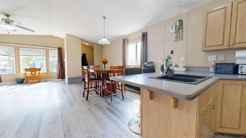 8620 89 Street  - Photo 4