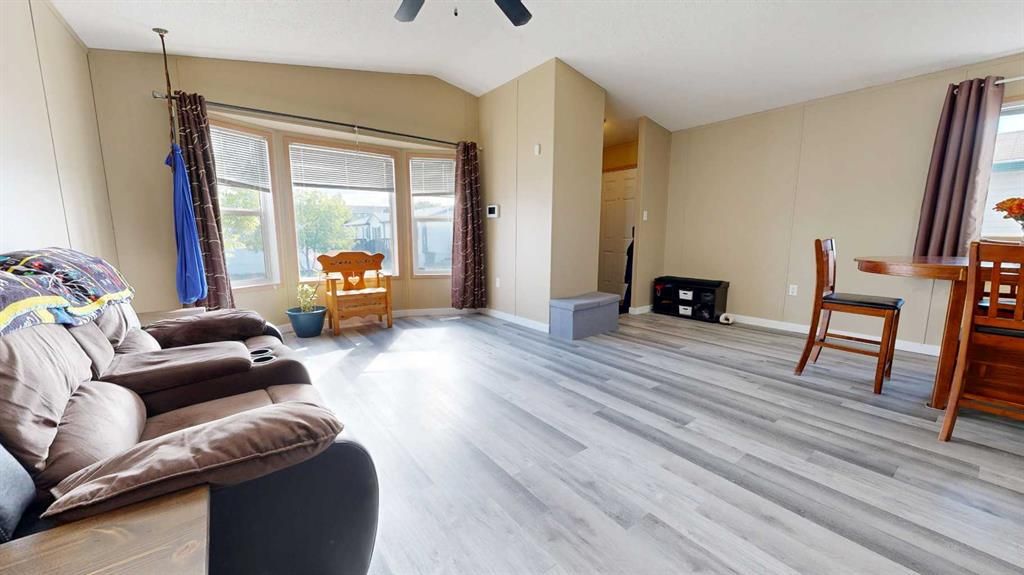 8620 89 Street  - Photo 7