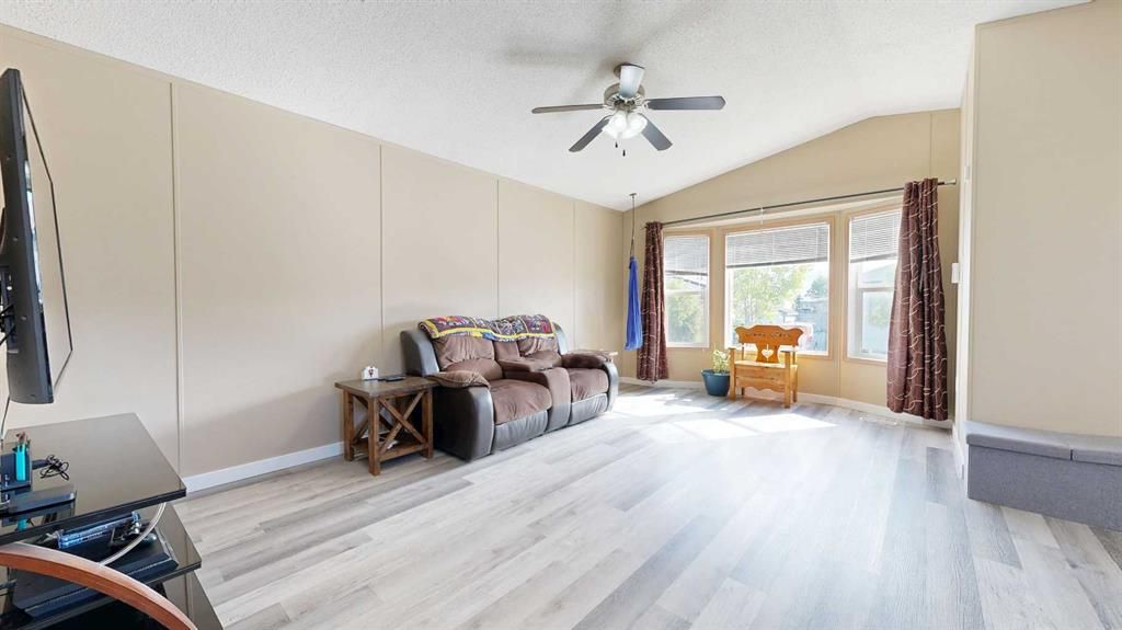 8620 89 Street  - Photo 8