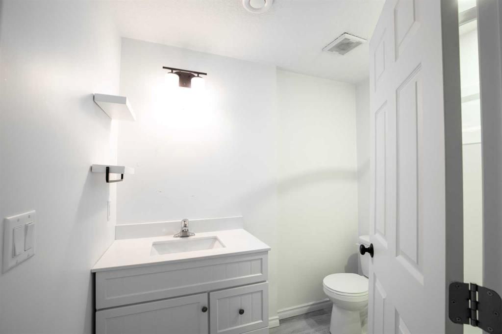 213 Pinnacle Drive  - Photo 17