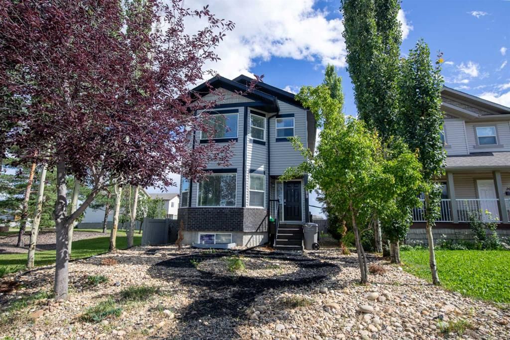 213 Pinnacle Drive  - Photo 2