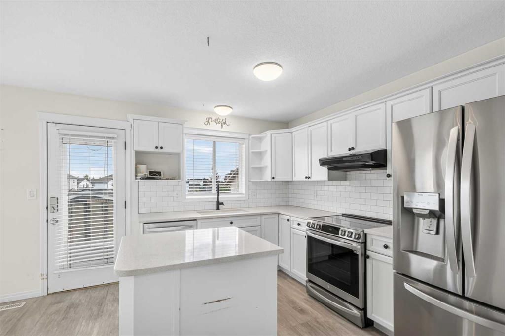 213 Pinnacle Drive  - Photo 3