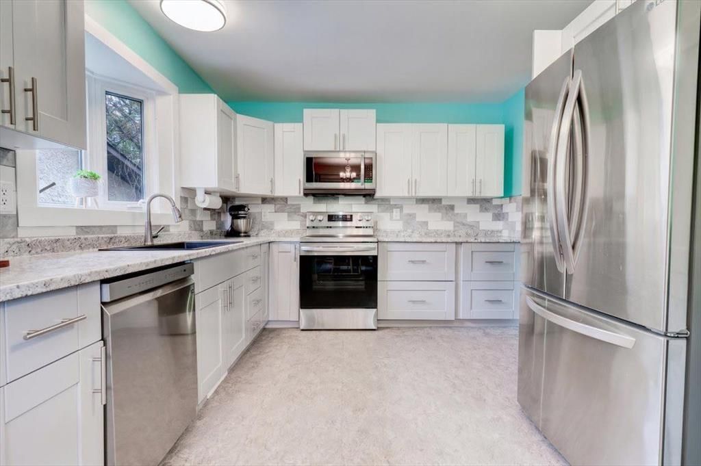 9721 75 Avenue  - Photo 13