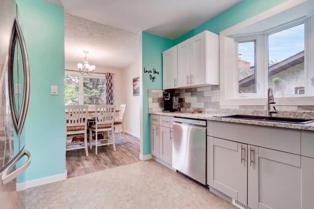 9721 75 Avenue  - Photo 15