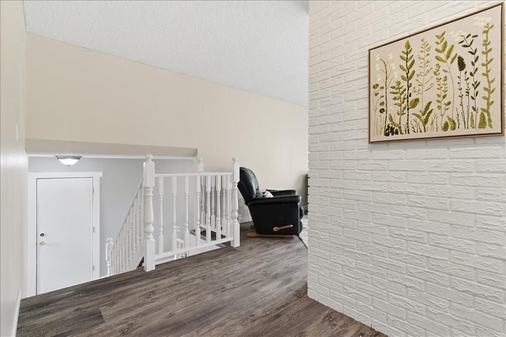 9721 75 Avenue  - Photo 16