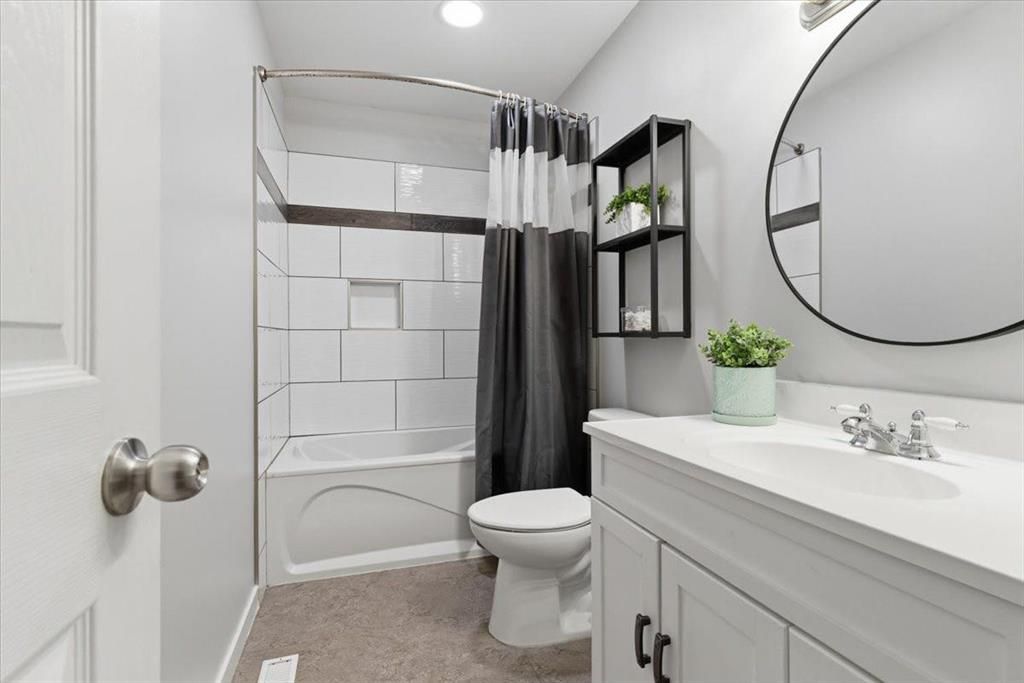9721 75 Avenue  - Photo 23