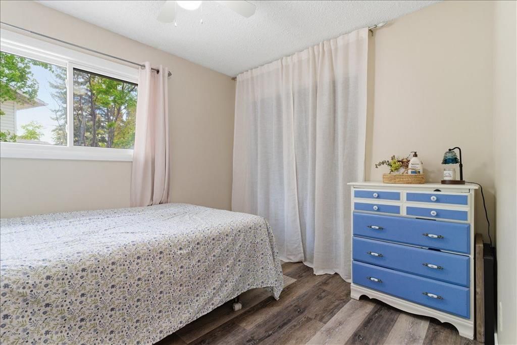 9721 75 Avenue  - Photo 24