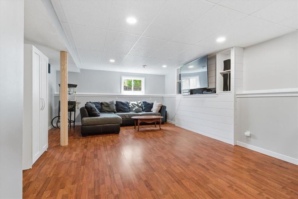 9721 75 Avenue  - Photo 25