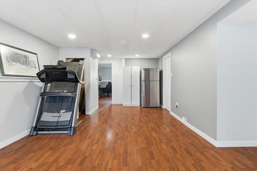 9721 75 Avenue  - Photo 28