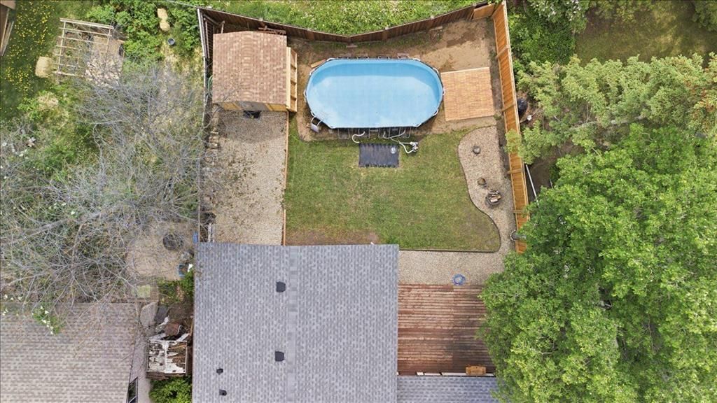 9721 75 Avenue  - Photo 3